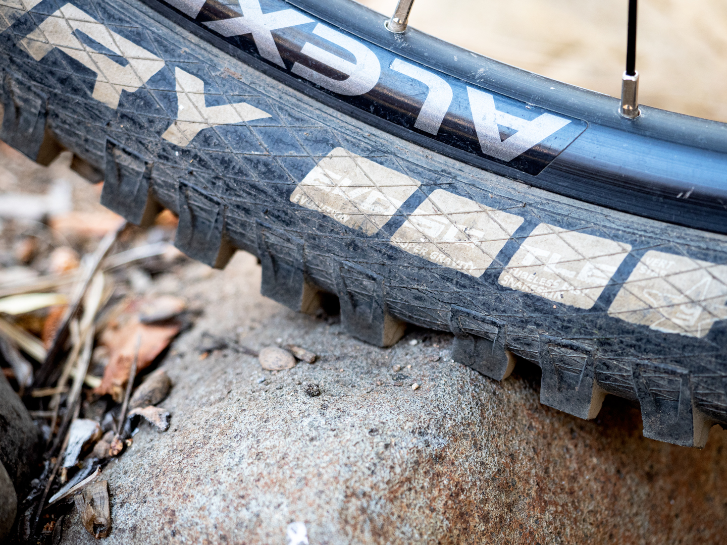 Mountain Bike Tire Pressure Is For Suckers